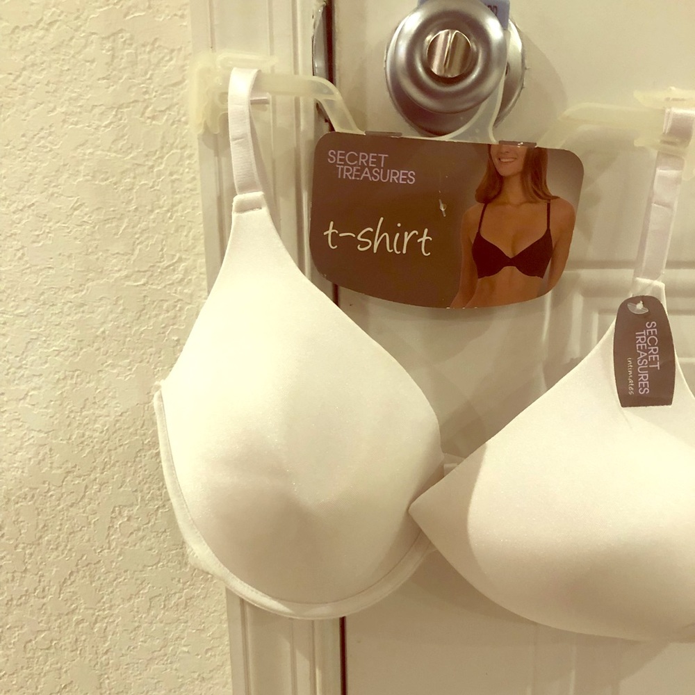 36 DDD white bra ❗️NEW❗️ I got the wrong size
